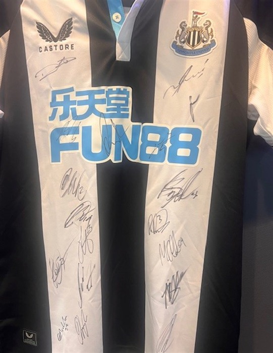 LOT 24 - Signed Newcastle Shirt (Season 21/22)